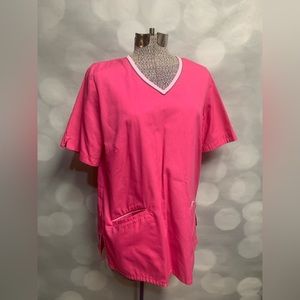 Metro Scrubs pink scrub‎ top